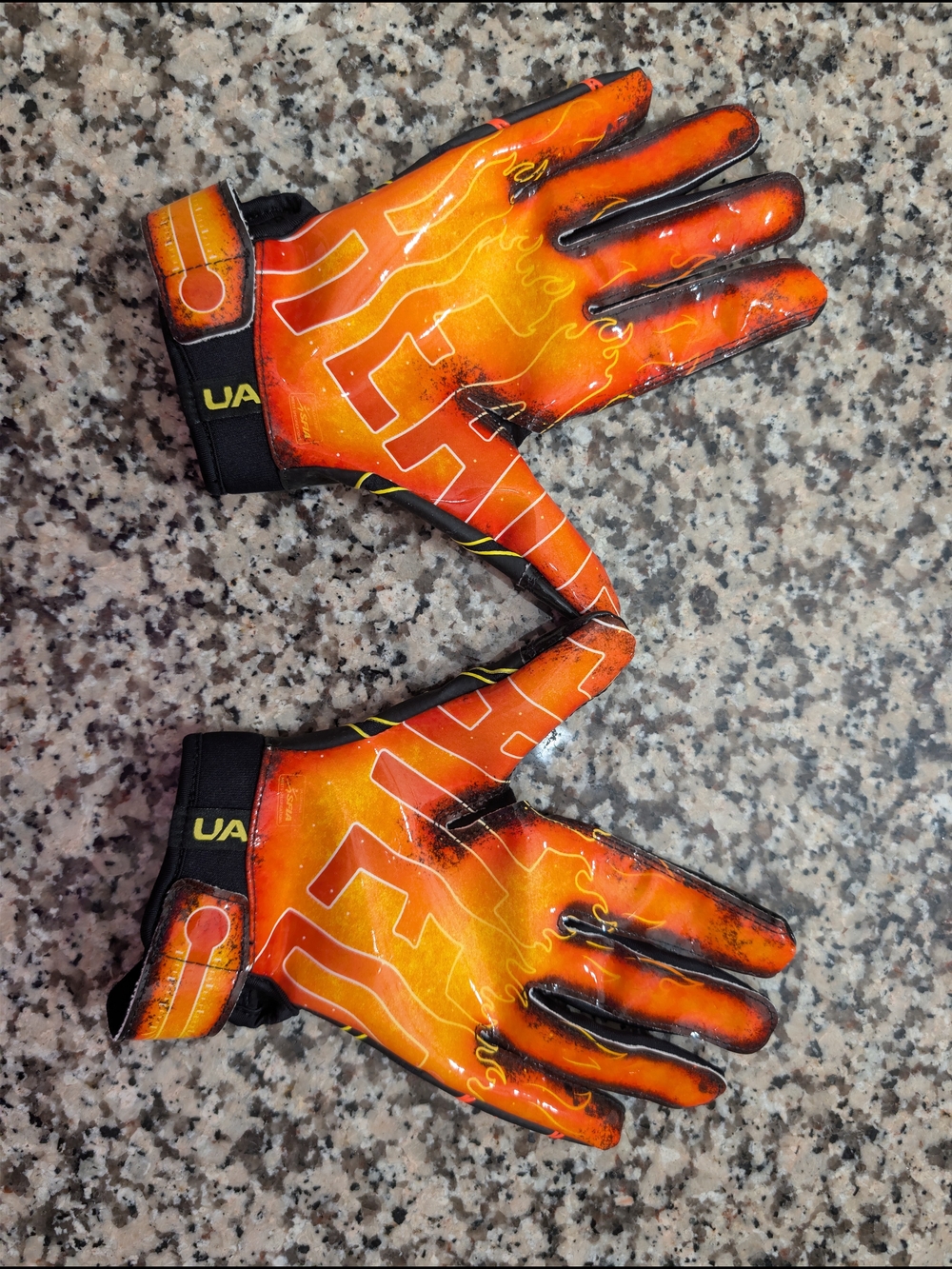 Under Armour Orange Flame Graphic Gloves Size Medium